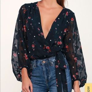 ASTR Faux Wrap Navy Blue Floral Bodysuit Blouse Size Small